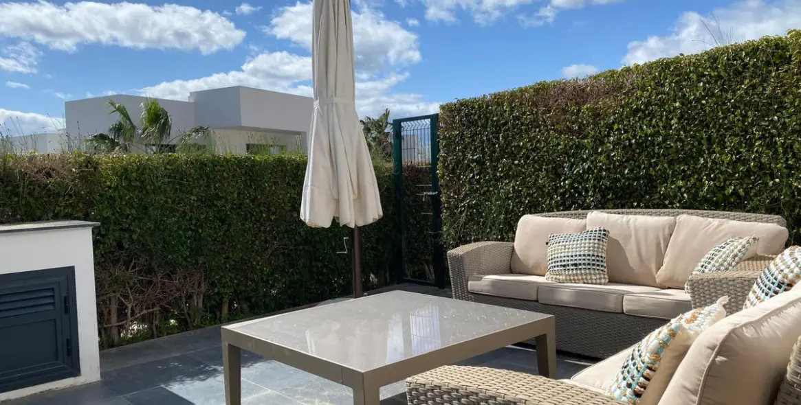 Sale of townhouse in Estepona 11