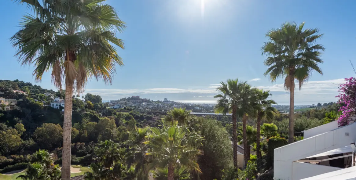 Sale of middle floor apartment in La Quinta 1