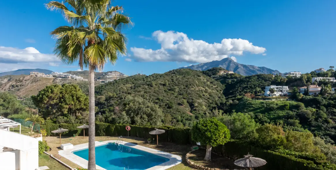 Sale of middle floor apartment in La Quinta 3