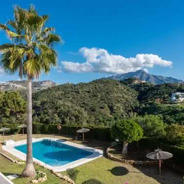 Sale of middle floor apartment in La Quinta