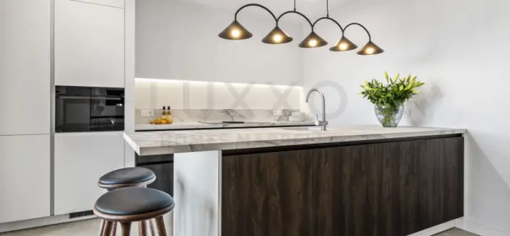 Sale of ground floor apartment in Benahavís 2