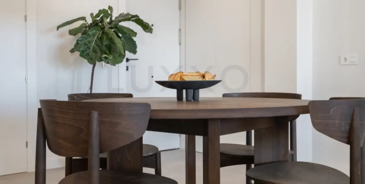 Sale of ground floor apartment in Benahavís 13