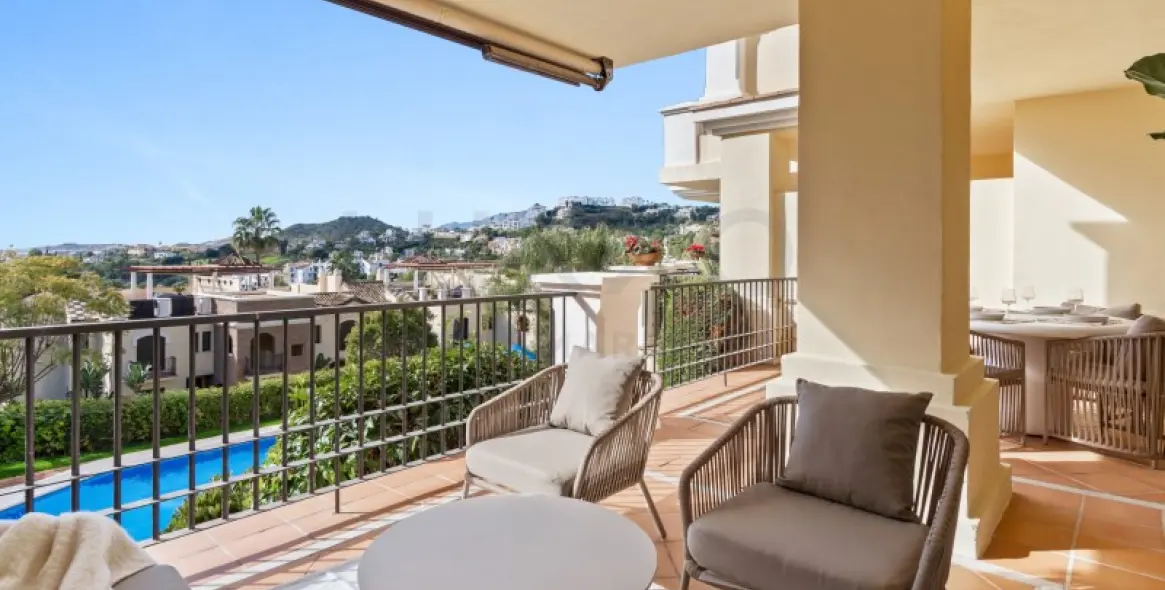 Sale of ground floor apartment in Benahavís 27
