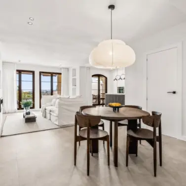 Venta de apartamento en planta baja en Benahavís