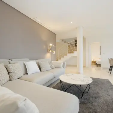 Sale of penthouse duplex in Nueva Andalucía