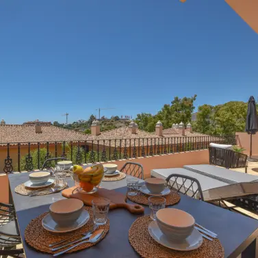 Sale of penthouse duplex in Nueva Andalucía