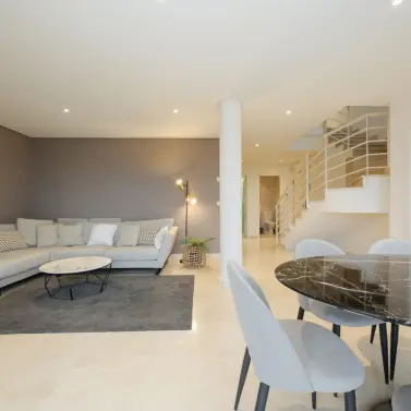 Sale of penthouse duplex in Nueva Andalucía