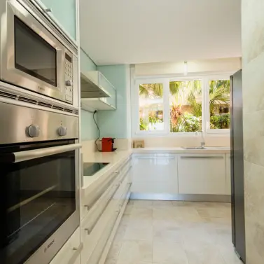 Sale of penthouse duplex in Nueva Andalucía