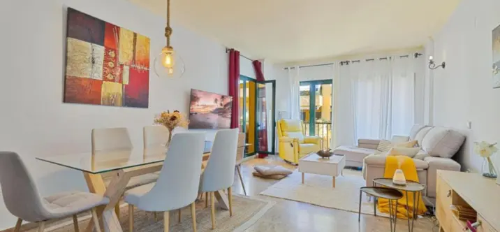 Sale of middle floor apartment in San Pedro de Alcántara 1