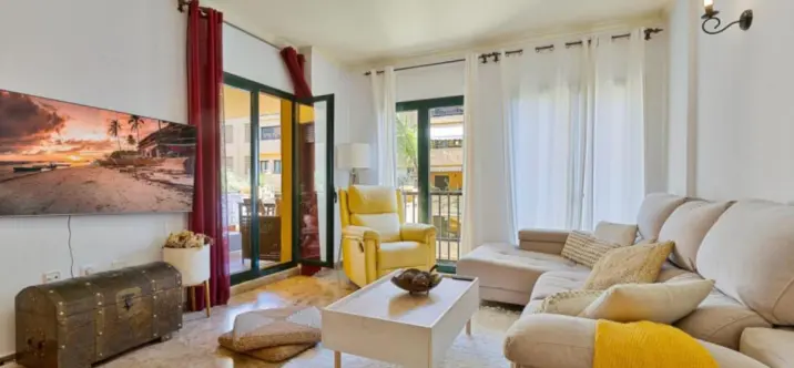 Sale of middle floor apartment in San Pedro de Alcántara 4