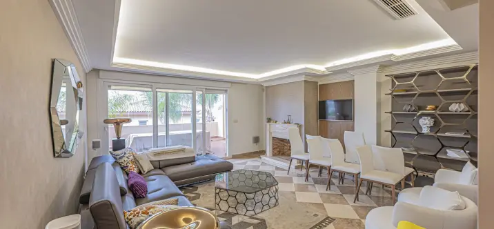 Sale of middle floor apartment in Nueva Andalucía 0