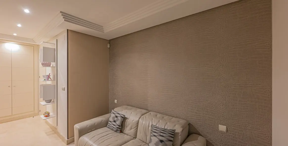 Sale of middle floor apartment in Nueva Andalucía 10