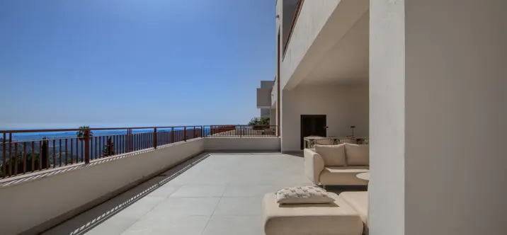 Sale of ground floor apartment in Istán 0