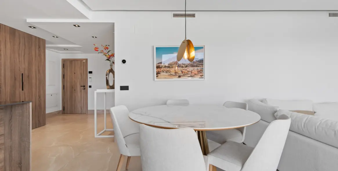 Sale of ground floor apartment in Istán 9