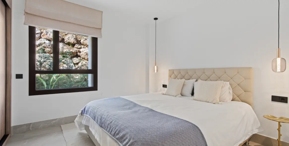 Sale of ground floor apartment in Istán 14