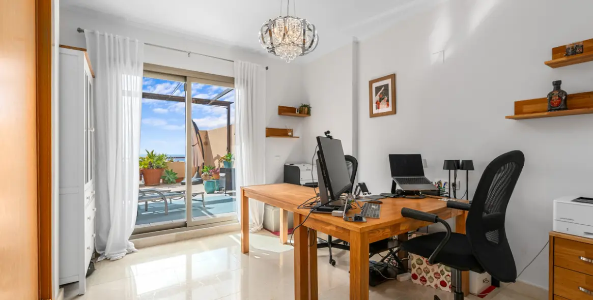 Venta de ático en Benahavís 10