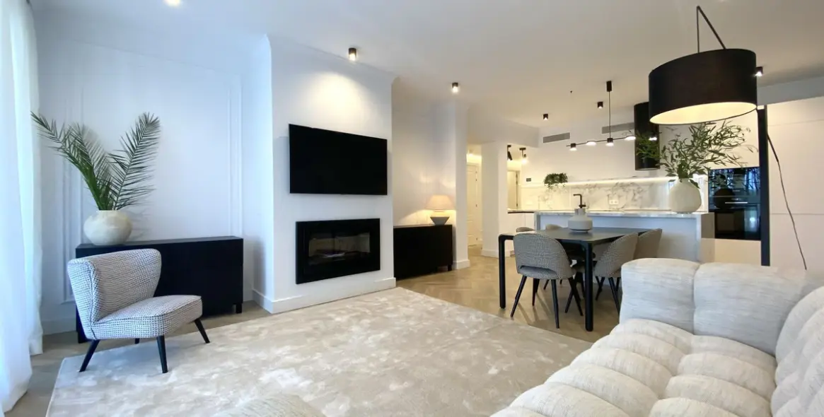 Venta de apartamento en planta baja en New Golden Mile 2