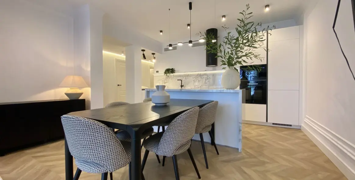 Venta de apartamento en planta baja en New Golden Mile 4