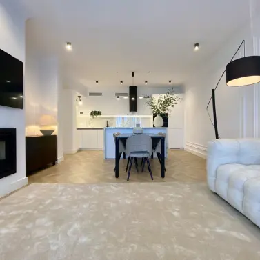 Продажа апартаментов на первом этаже в New Golden Mile