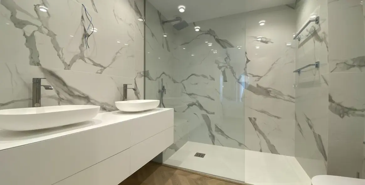 Venta de apartamento en planta baja en New Golden Mile 11