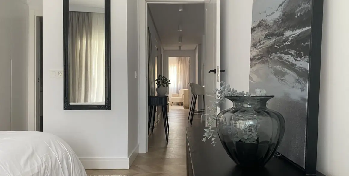 Venta de apartamento en planta baja en New Golden Mile 13