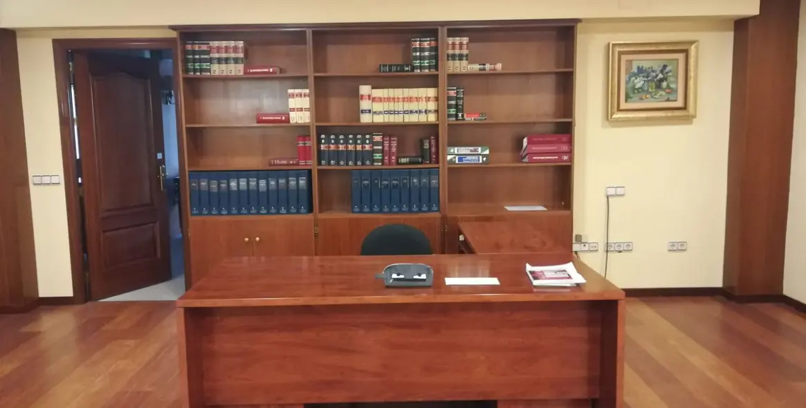 Venta de local comercial en Marbella 1