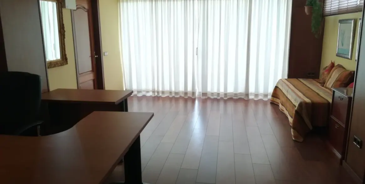 Venta de local comercial en Marbella 3