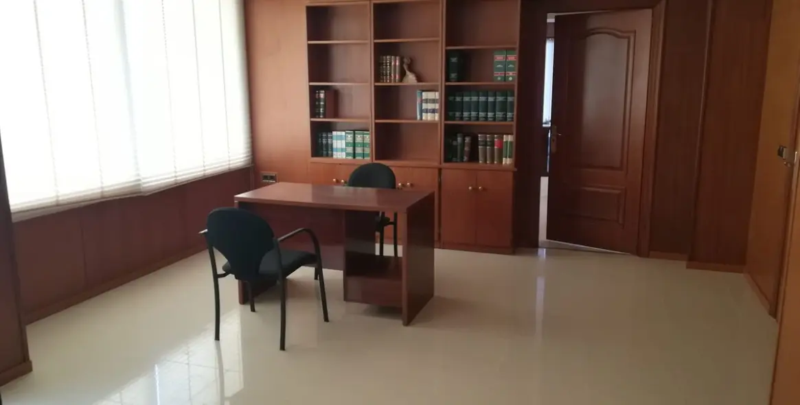 Venta de local comercial en Marbella 4