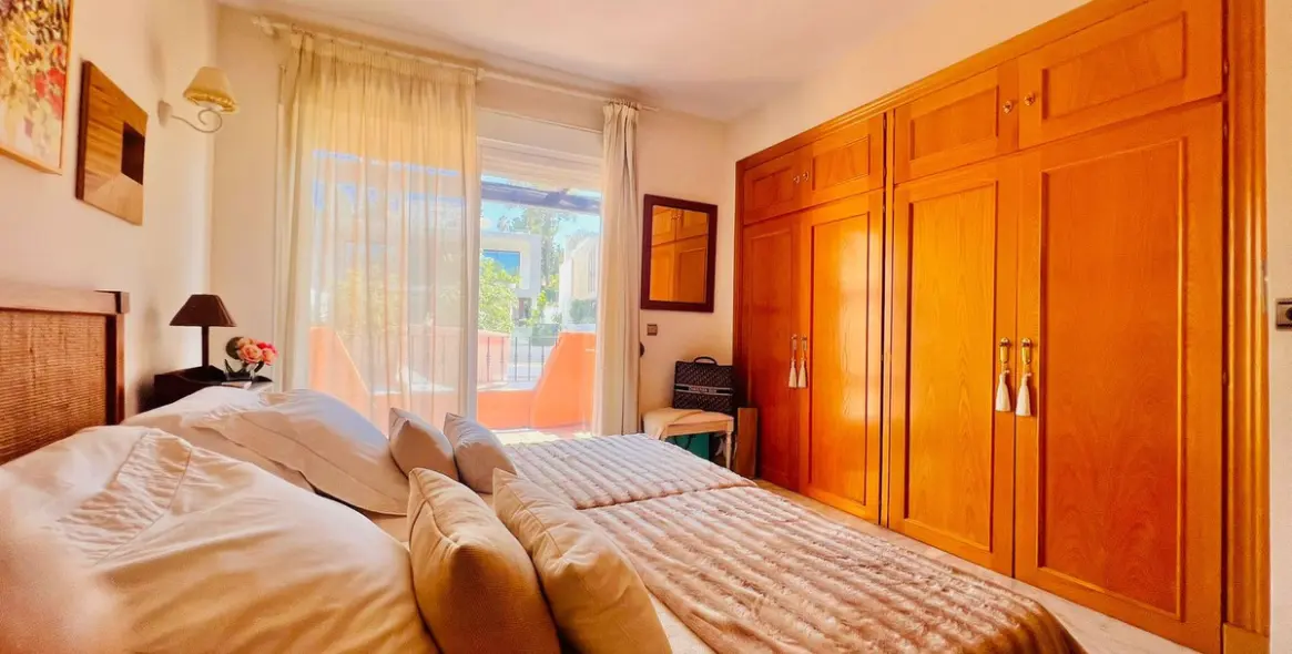 Venta de adosado en The Golden Mile 16