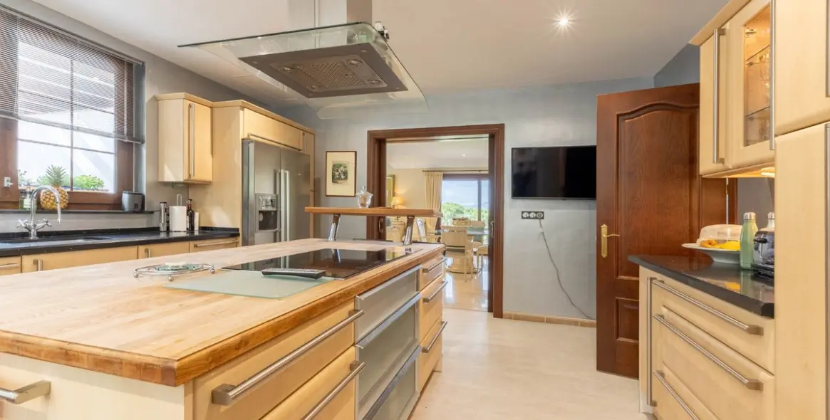 Venta de villa independiente en La Cala Golf 16