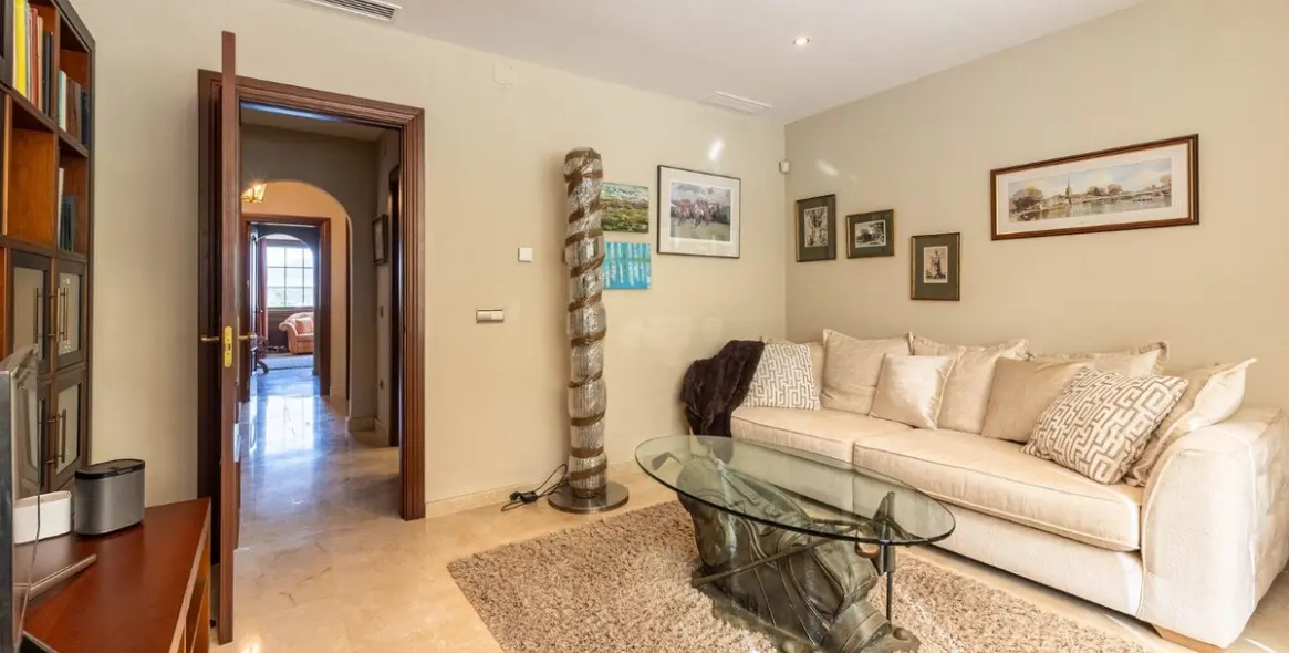 Venta de villa independiente en La Cala Golf 19