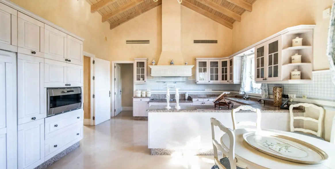 Venta de villa independiente en Marbella 6