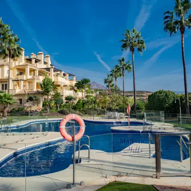 Long-term rent of middle floor apartment in Casares Playa