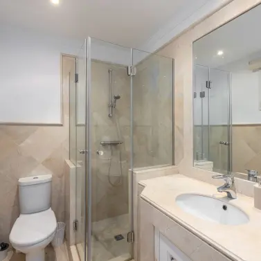 Long-term rent of middle floor apartment in Casares Playa