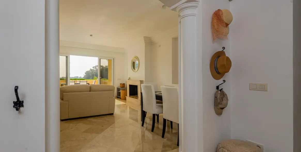 Long-term rent of middle floor apartment in Casares Playa 15