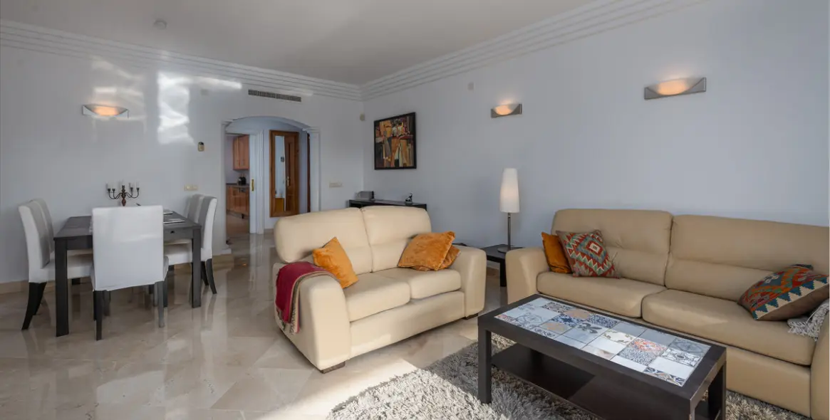 Long-term rent of middle floor apartment in Casares Playa 16