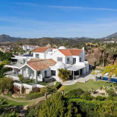 Продажа  отдельно стоящей виллы в Benahavís