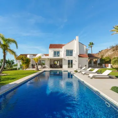 Продажа  отдельно стоящей виллы в Benahavís