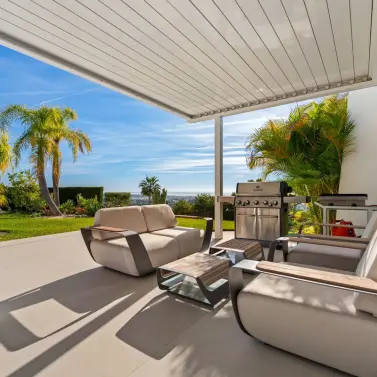 Продажа  отдельно стоящей виллы в Benahavís