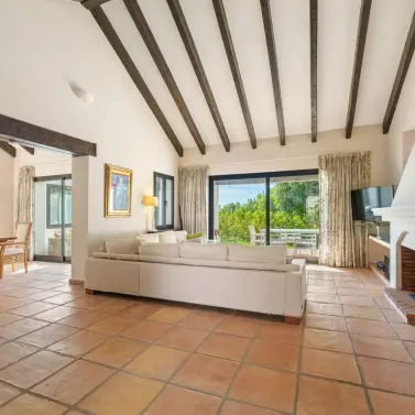 Продажа  отдельно стоящей виллы в Benahavís