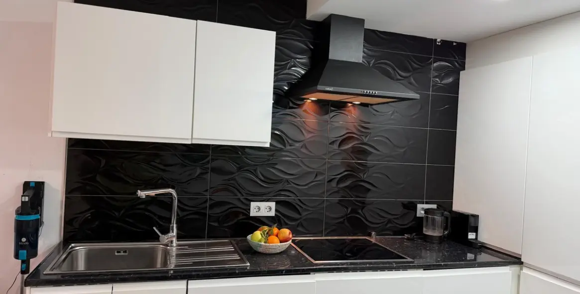 Sale of middle floor apartment in Benalmadena 2