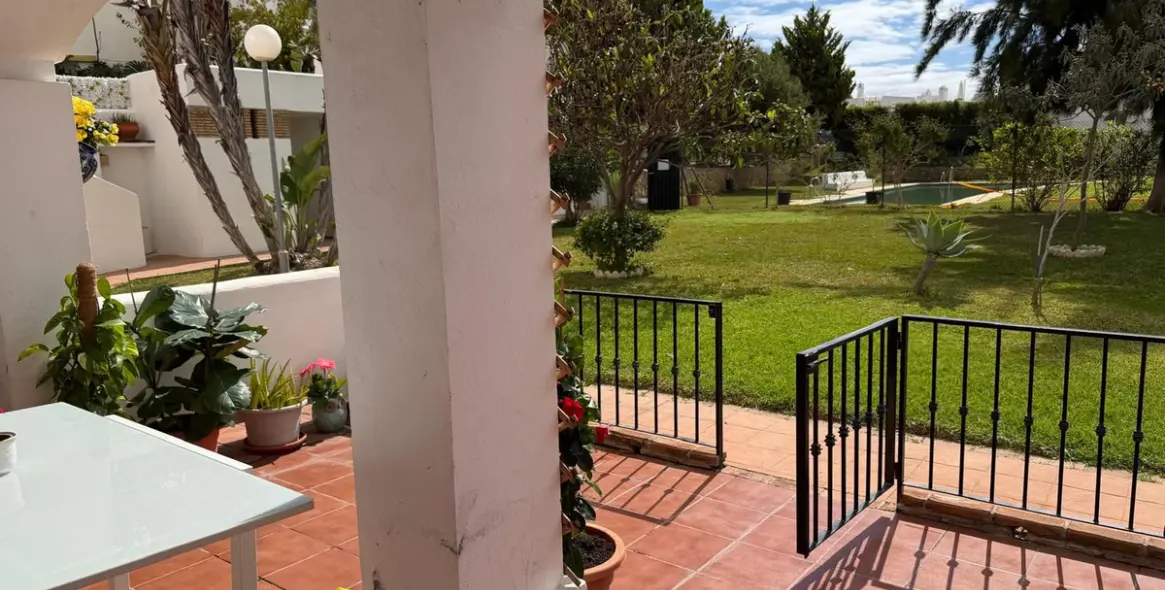 Sale of middle floor apartment in Benalmadena 3