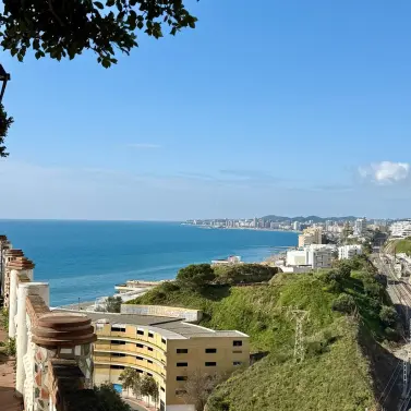Sale of middle floor apartment in Benalmadena Costa