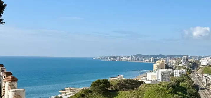 Sale of middle floor apartment in Benalmadena Costa 1