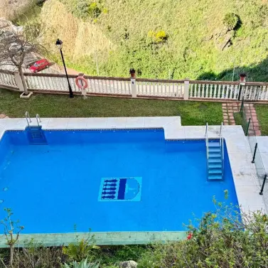 Sale of middle floor apartment in Benalmadena Costa