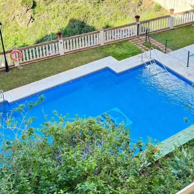 Sale of middle floor apartment in Benalmadena Costa