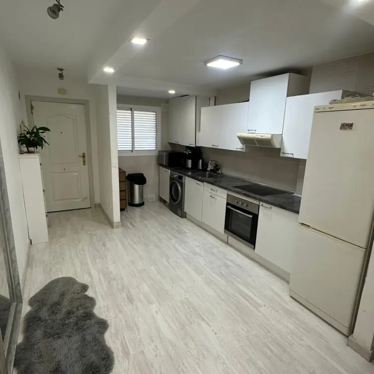 Venta de apartamento en planta media en Torrequebrada