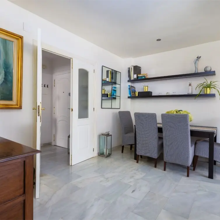 Sale of penthouse in Marbella