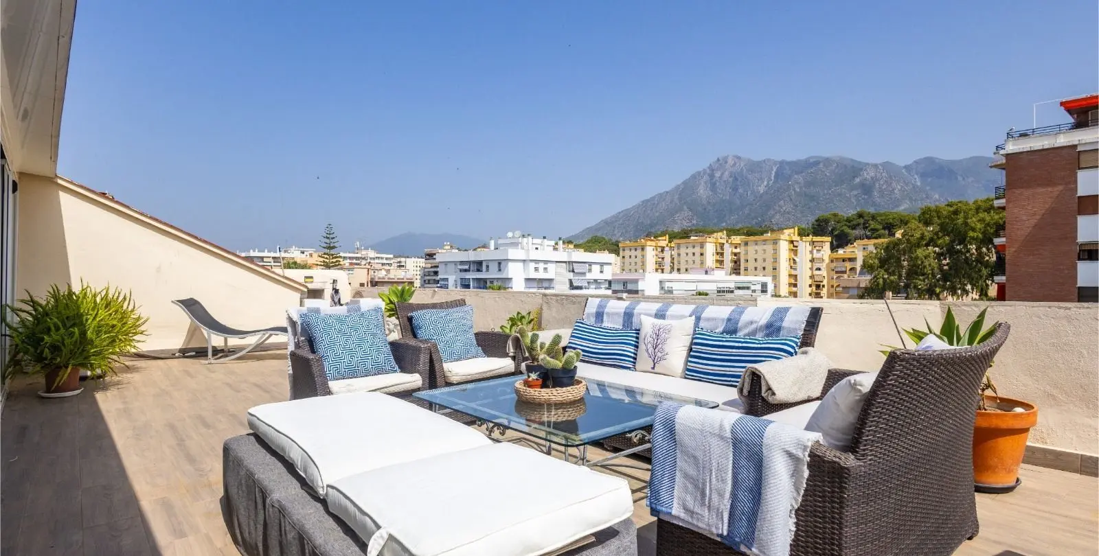 Sale of penthouse in Marbella 21