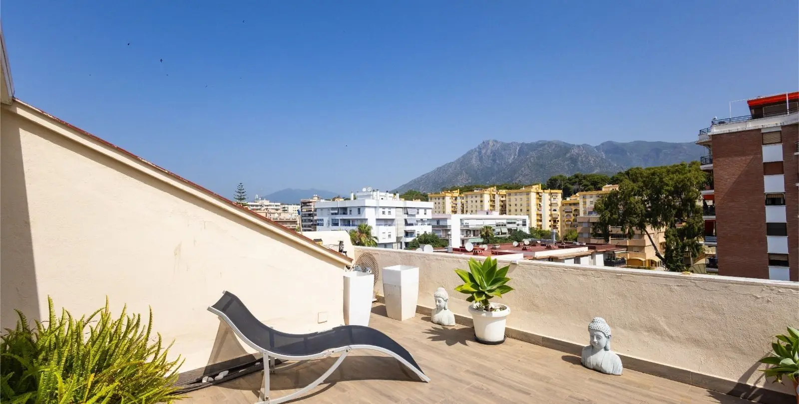 Sale of penthouse in Marbella 22